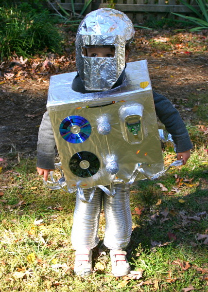 DIY homemade green Halloween robot costume aluminum foil cardboard box